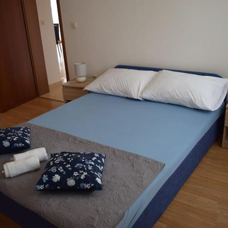 Apartments Marta Kaštel Novi Buitenkant foto