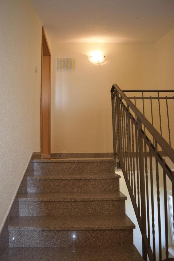 Apartments Marta Kaštel Novi Buitenkant foto
