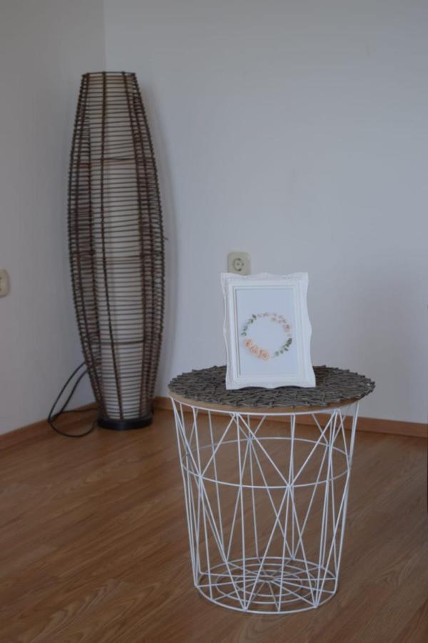 Apartments Marta Kaštel Novi Buitenkant foto