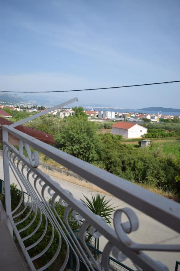 Apartments Marta Kaštel Novi Buitenkant foto